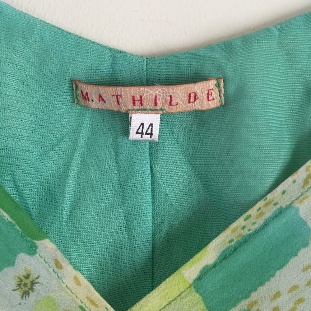 Mathilde green pattern short-sleeve wrap dress - Picture 3 of 9